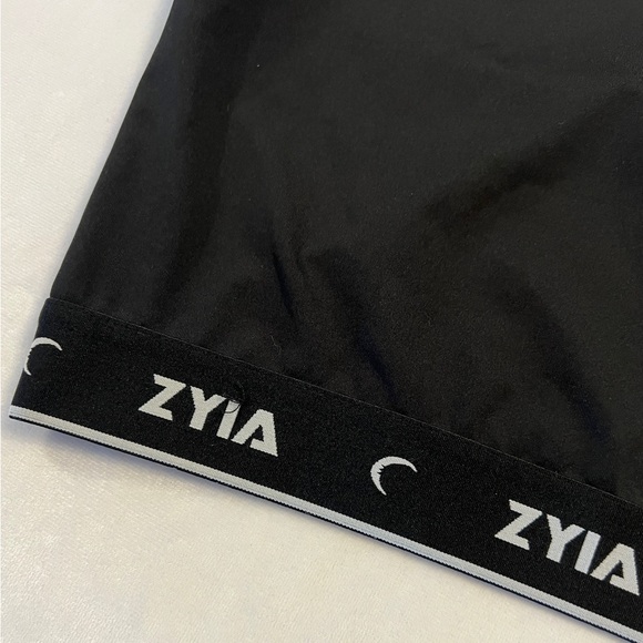 L ZYIA active comfort Sports Bra Black Large Racerback Unlined Unpadded Sportsw - Picture 4 of 5